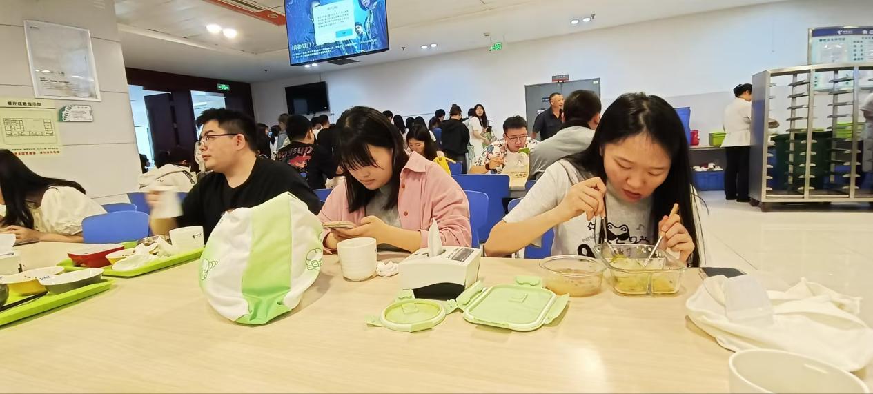 92a3bfa05b3e528d90f4a57ab63d4c81